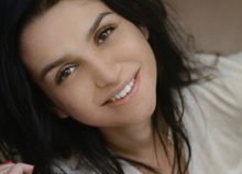 Nilufar Usmonova – Alla