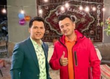 Bojalar guruhi va Qilichbek Madaliyev - Osmonda qushlar qo'shiq matni, lyrics